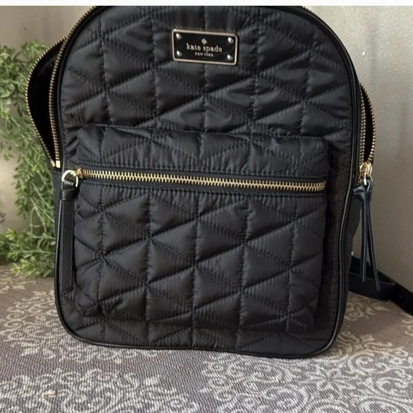 Kate Spade♠️Small Bradley Wilson Rd Quilted Backpack 18Kt Gold Hardware Like New - Picture 4 of 15